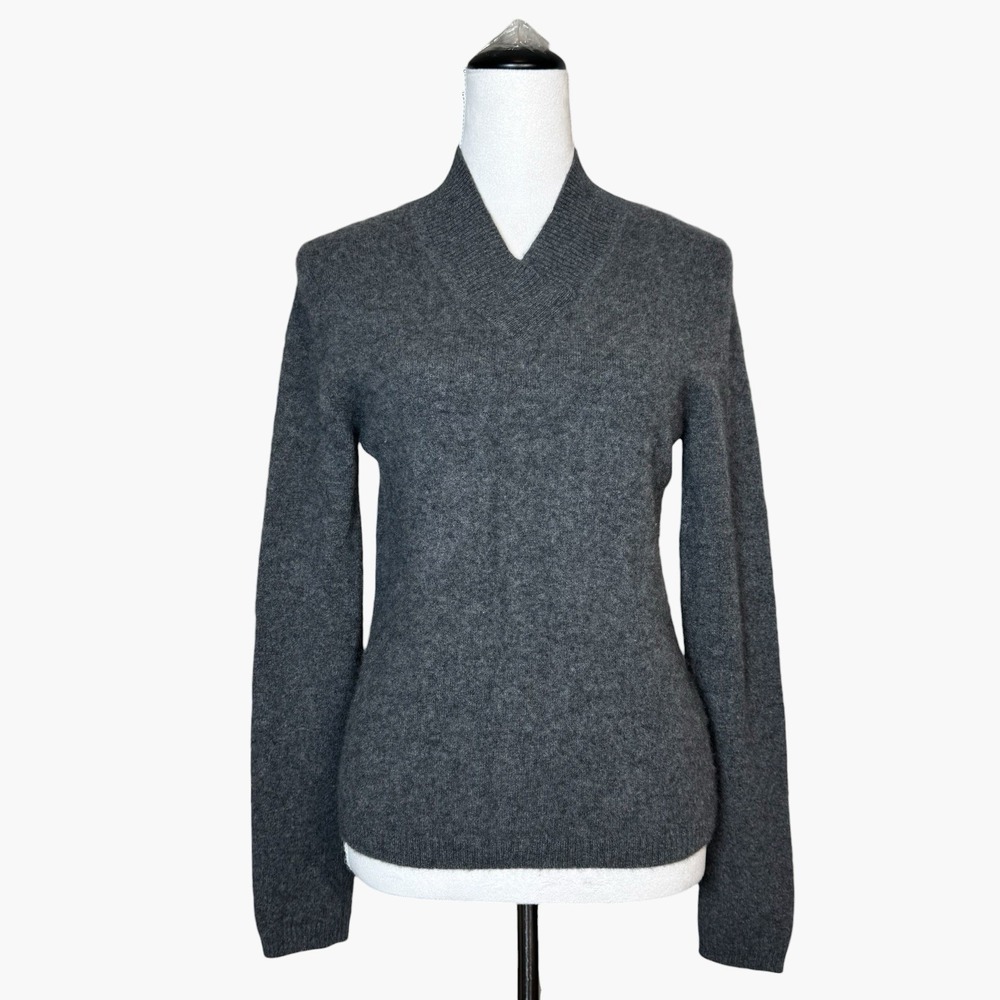 Prive Womens 100% Cashmere V-Neck Sweater Size M Gray Quiet Luxury Minimalist